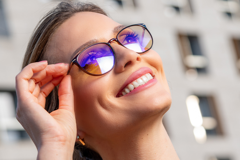 Od spotkań na Zoom po spacery w słońcu: Hyperlight Optics chronią Twoje oczy przed każdym światłem